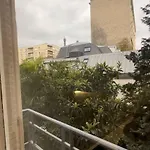 Trocadéro Eiffel Tour - refurbished furnished flat