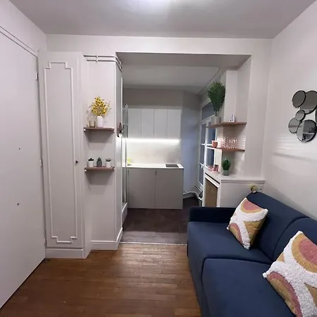 Trocadéro Eiffel Tour - Refurbished Furnished Flat Appartamento
