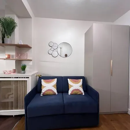 Trocadéro Eiffel Tour - Refurbished Furnished Flat Appartamento