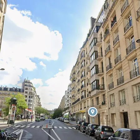 Trocadéro Eiffel Tour - Refurbished Furnished Flat Parigi